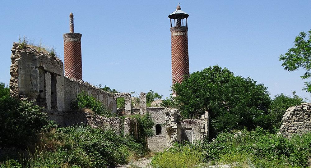 Ermənilərin işğaldakı Azərbaycan ərazilərində dağıtdığı məscid və tarixi  abidələr... - FOTOLAR