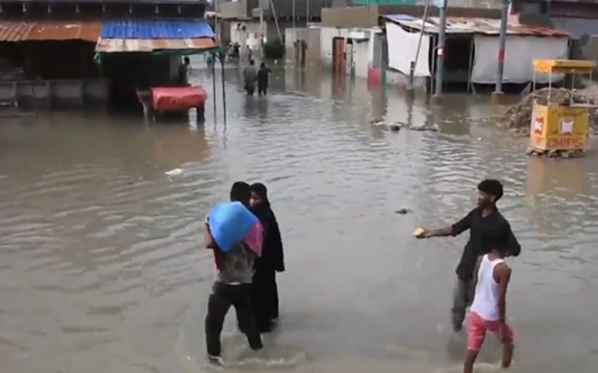 Pakistanda sel: 111 nəfər ölüb, 6 mindən çox ev tamamilə dağılıb